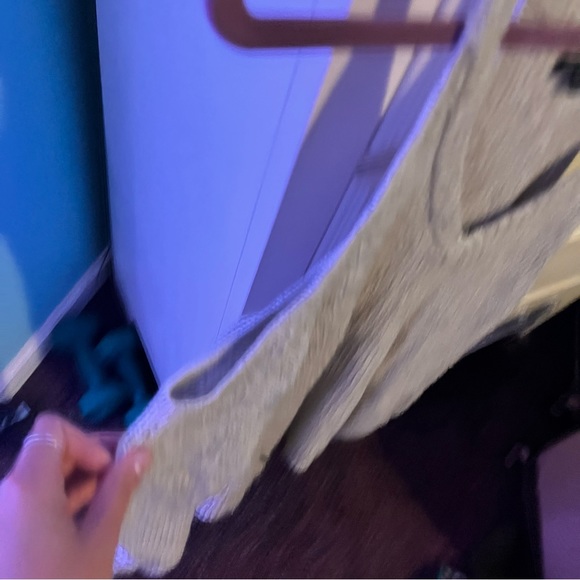 American Eagle Sweater - Picture 4 of 4